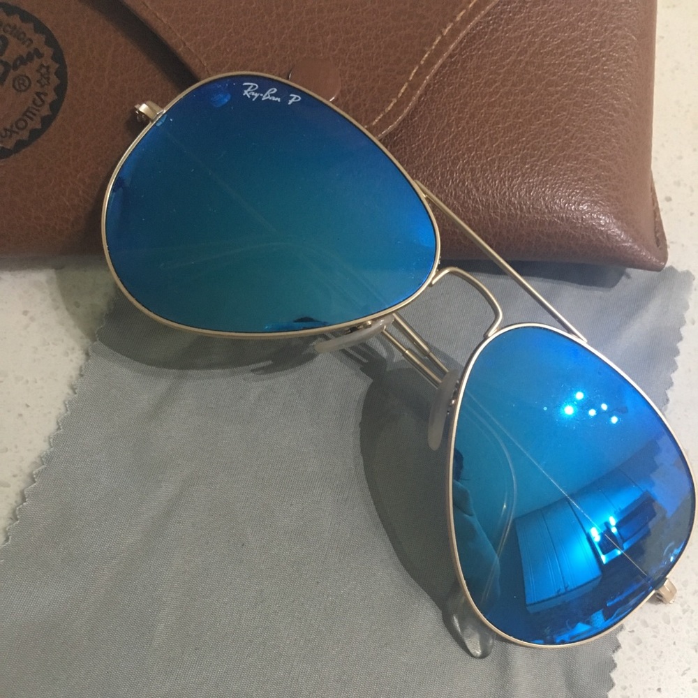 Ray-Ban Aviator Sunglasses (polarized)